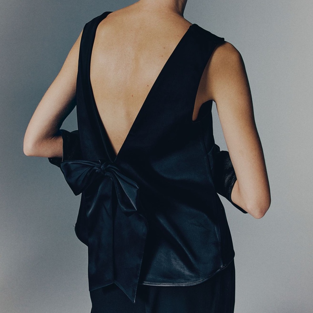 NWT H&M Black Satin Bow Back Top